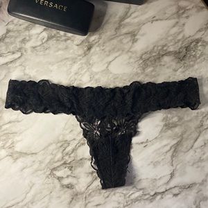 black vs thing solo (size medium)